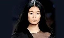 娱乐吃瓜阿姐是谁啊视频,她是如何成为网络红人的？